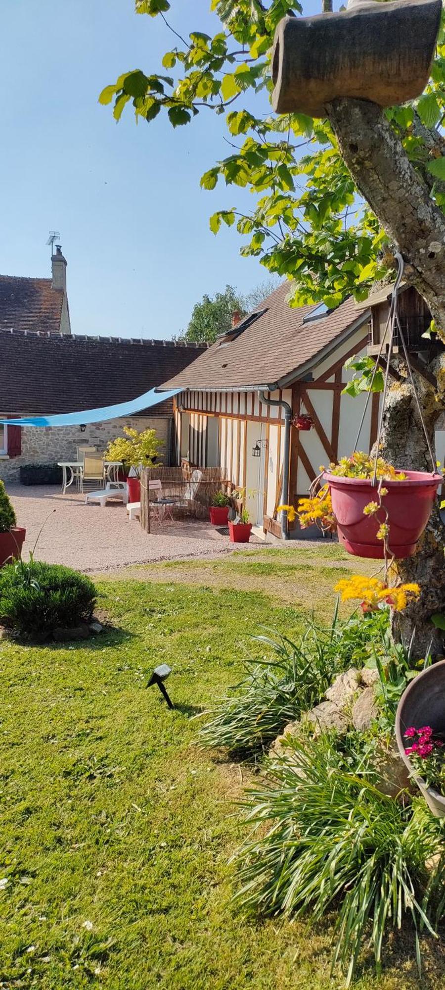 Les Lys Jolie Suite Parentale Privative Deux Adultes Avec Sdd Pertheville-Ners Exterior photo