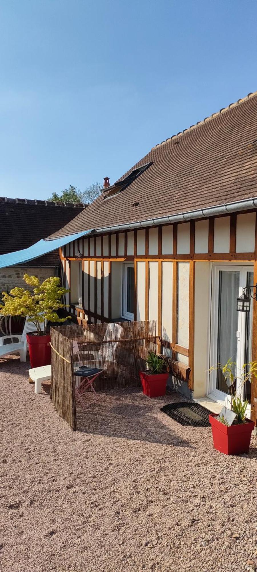 Les Lys Jolie Suite Parentale Privative Deux Adultes Avec Sdd Pertheville-Ners Exterior photo