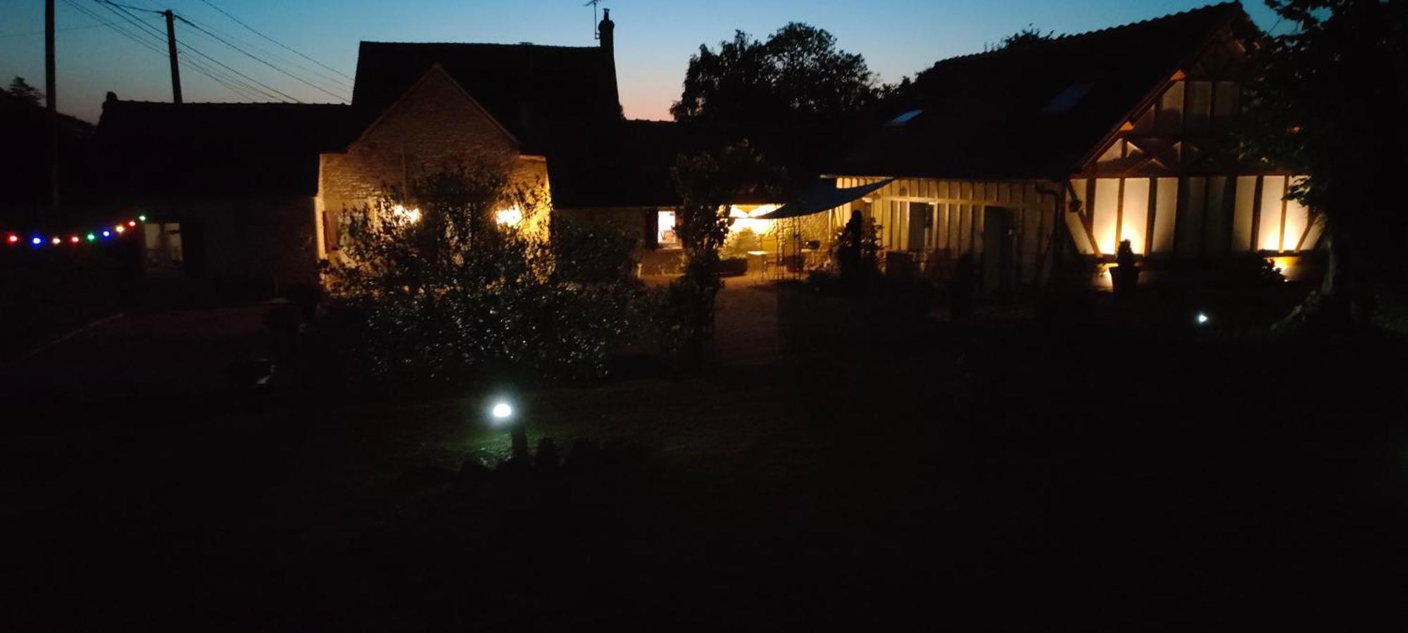 Les Lys Jolie Suite Parentale Privative Deux Adultes Avec Sdd Pertheville-Ners Exterior photo
